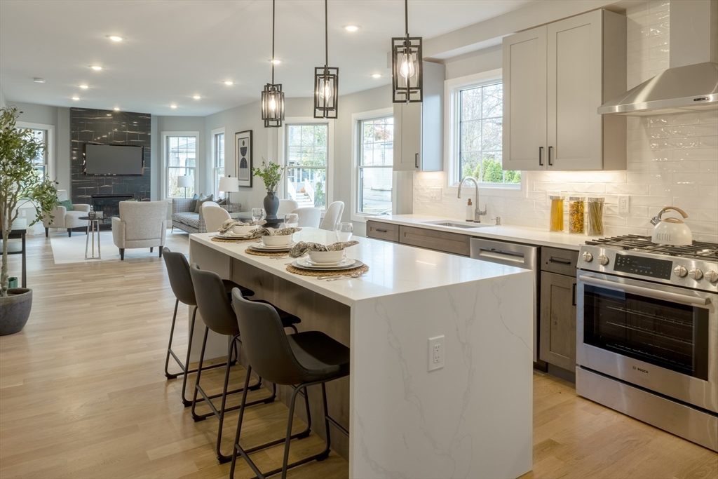 12 Maple St # 12