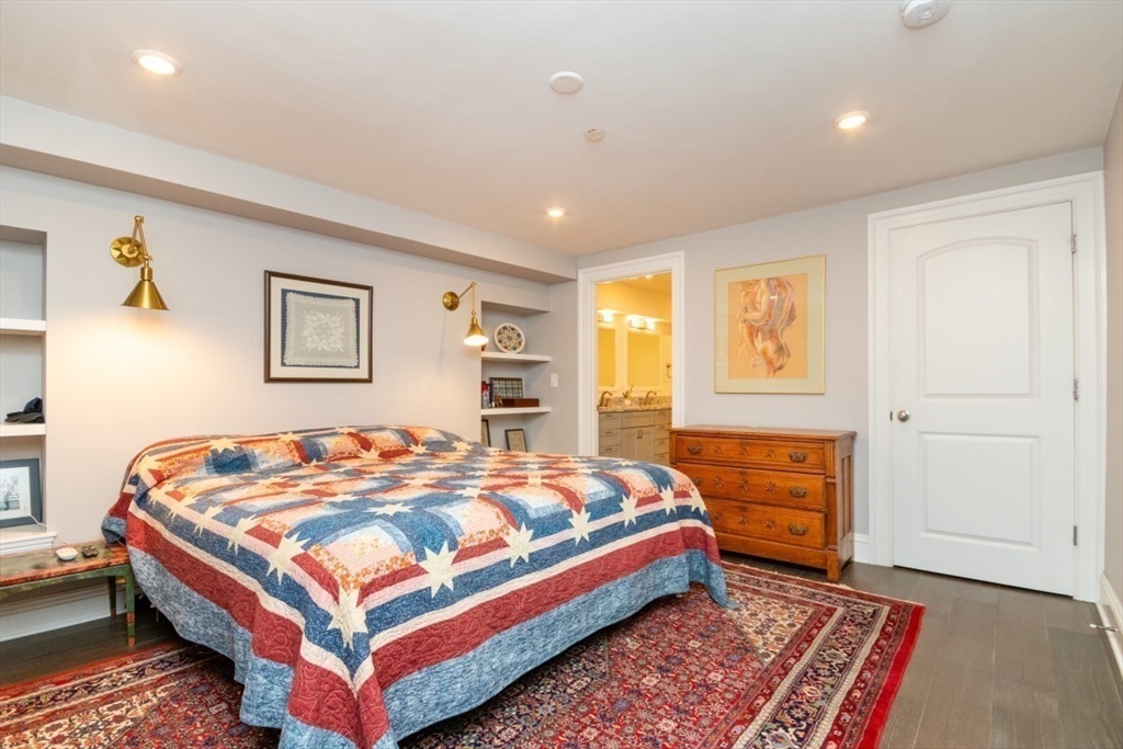 34 Worcester Square # 1