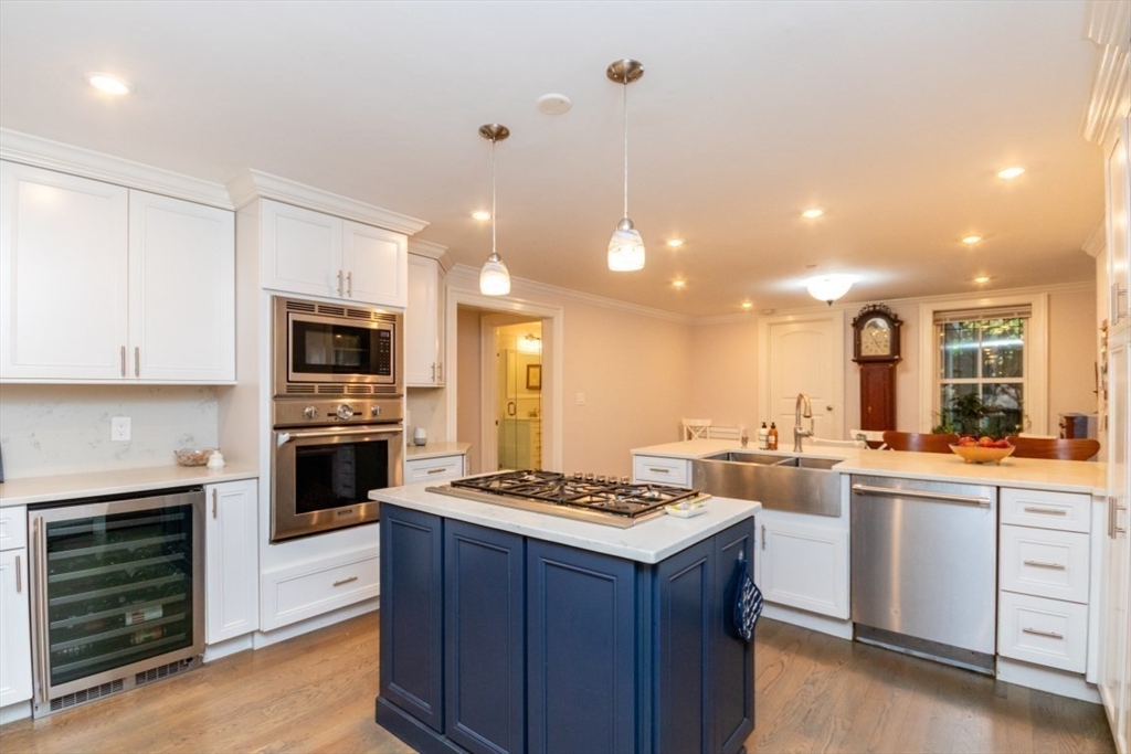 34 Worcester Square # 1