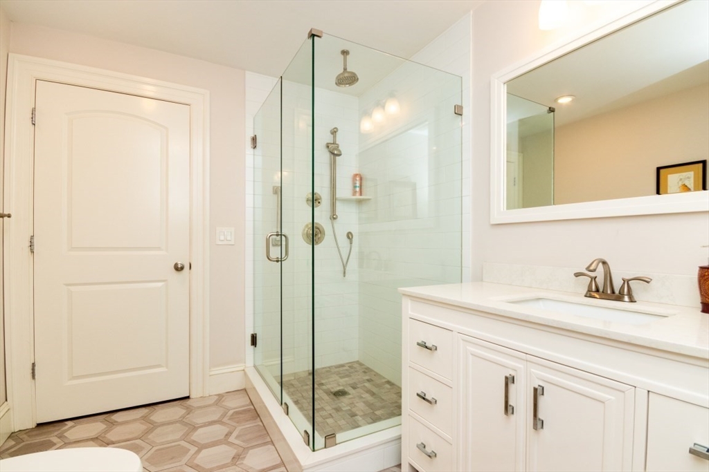 34 Worcester Square # 1