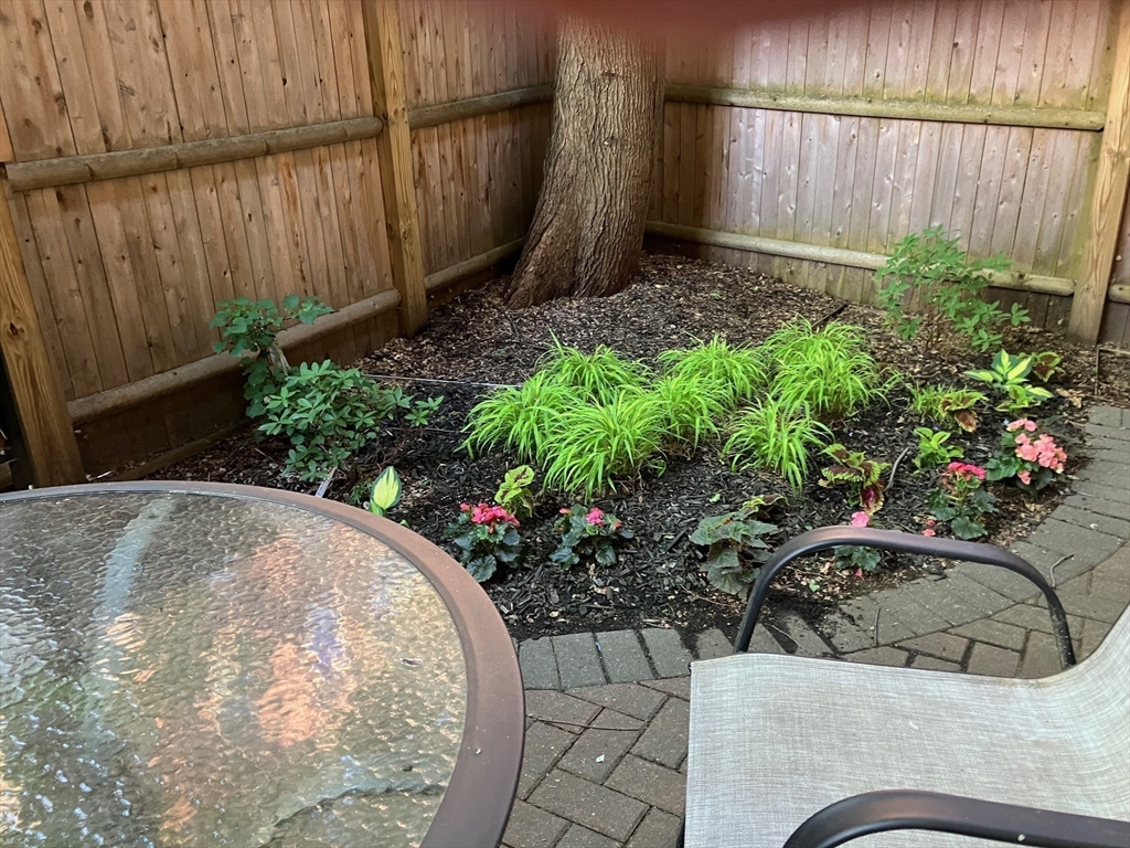 34 Worcester Square # 1