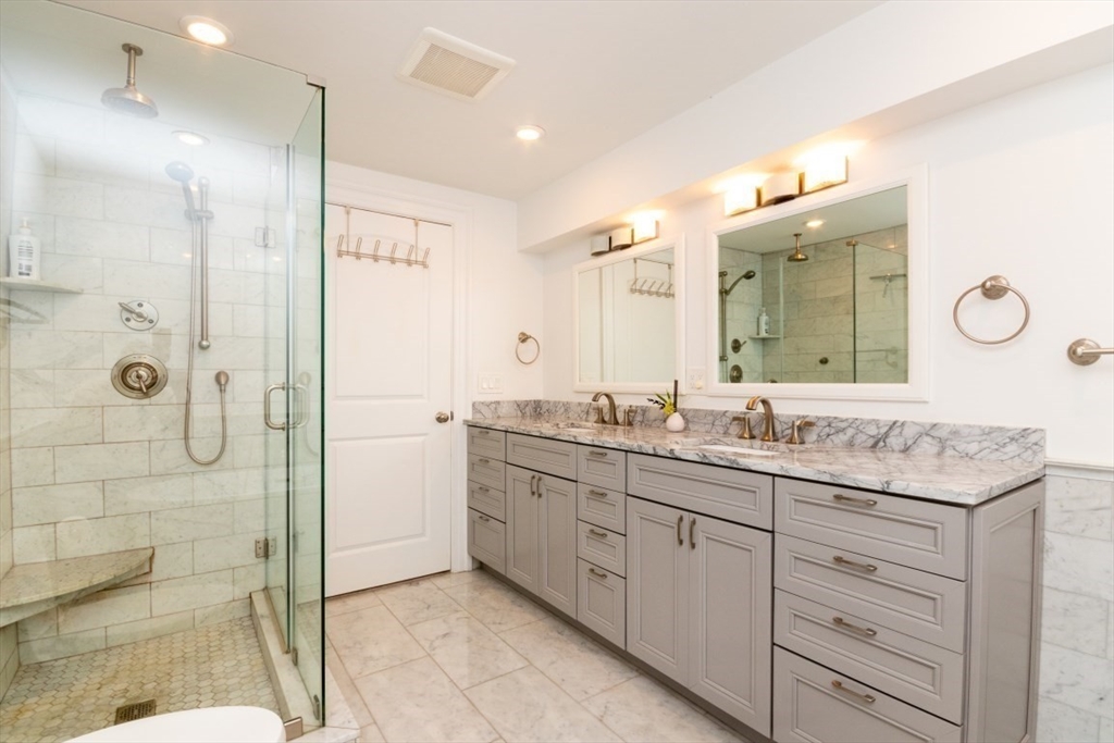 34 Worcester Square # 1