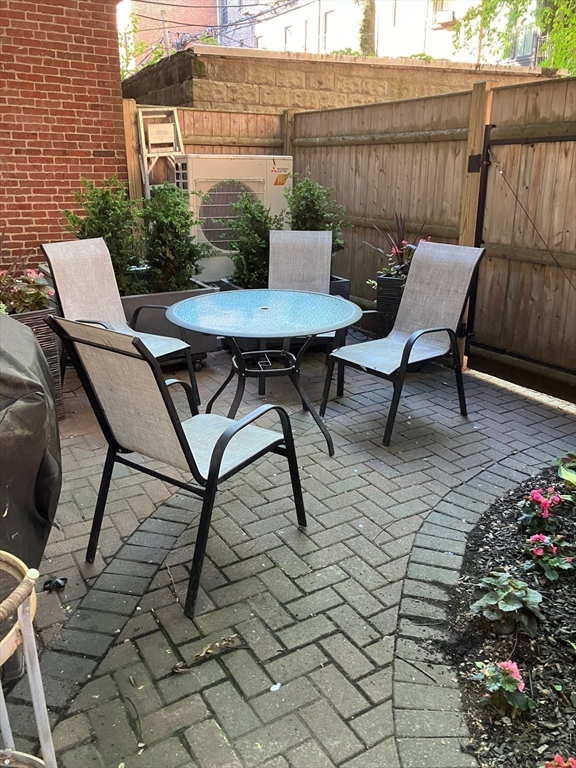 34 Worcester Square # 1