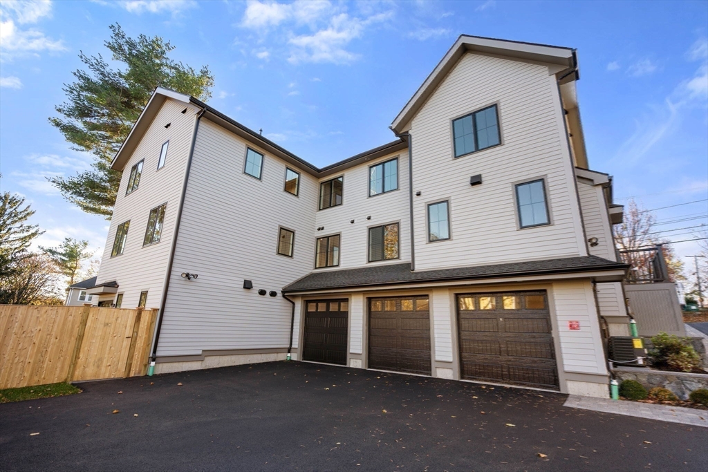 14 Mechanic Street # 14