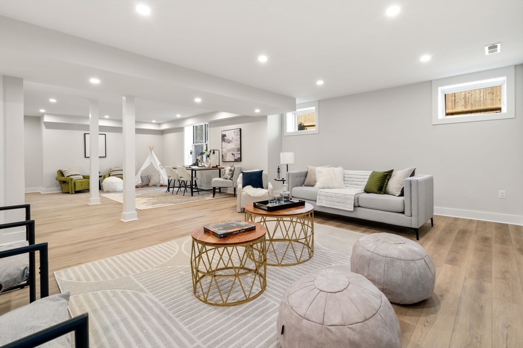 26 Trowbridge Street