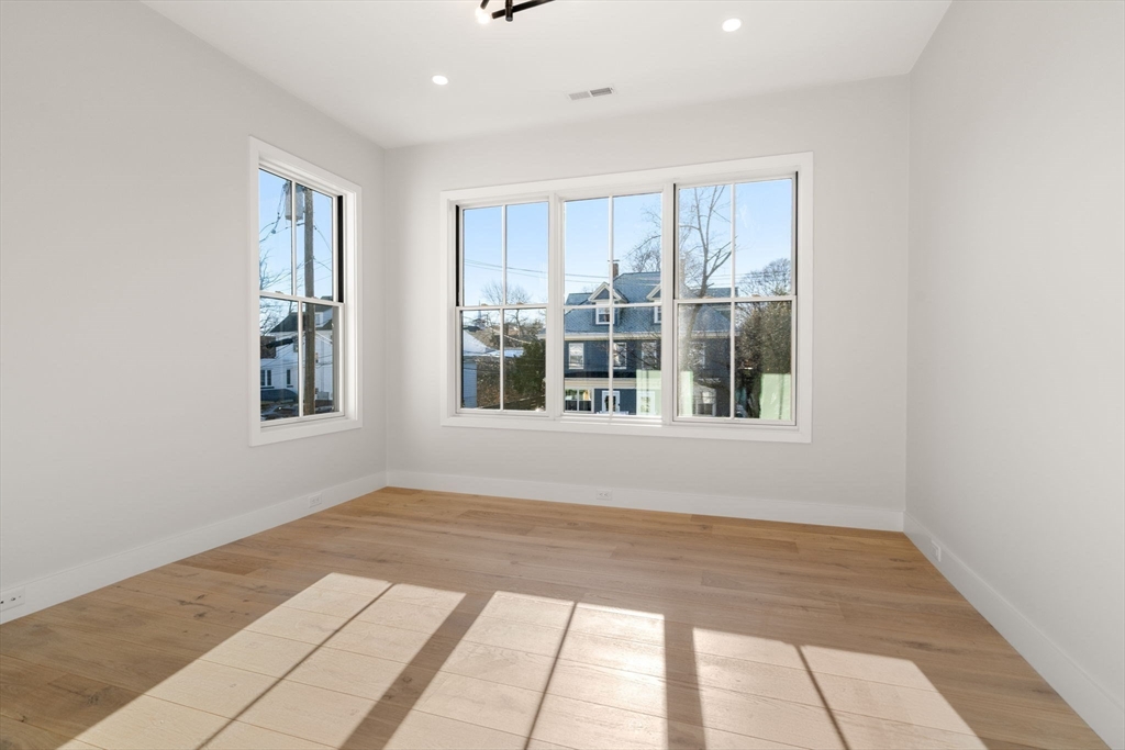 26 Trowbridge Street