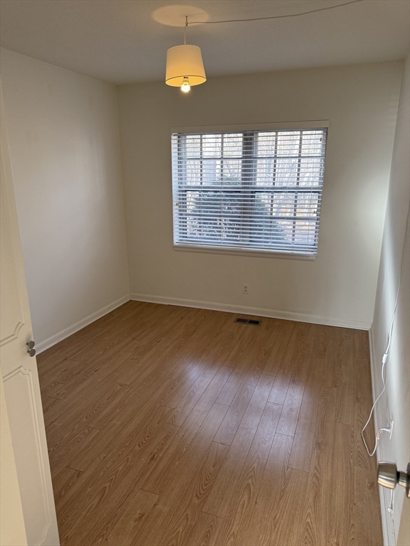 125 Lake Shore Rd # 2