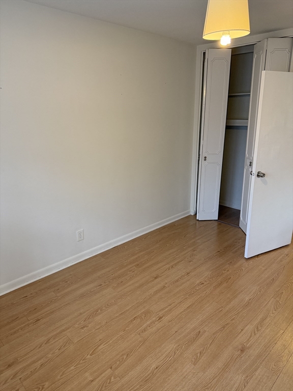 125 Lake Shore Rd # 2