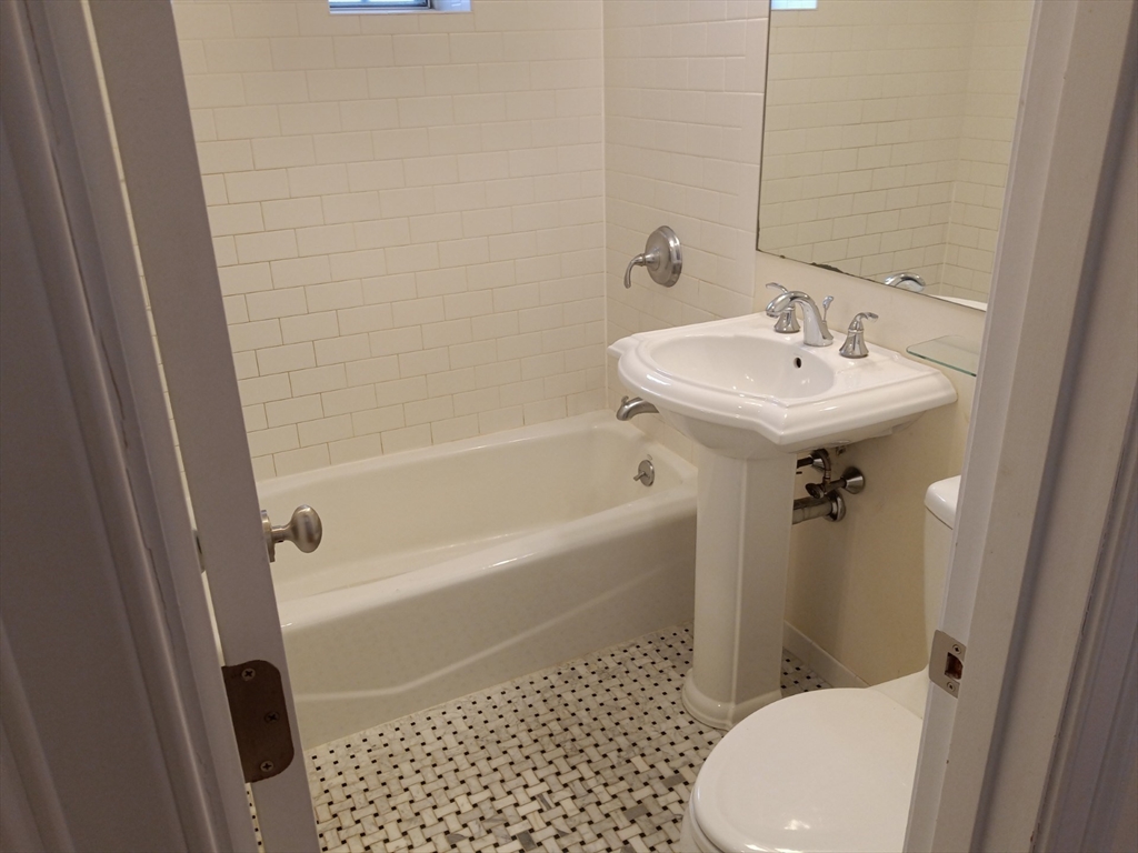 20 Chapel Street # C505