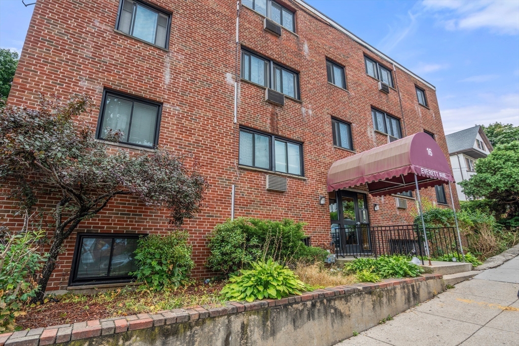 16 Everett Ave Unit: GD