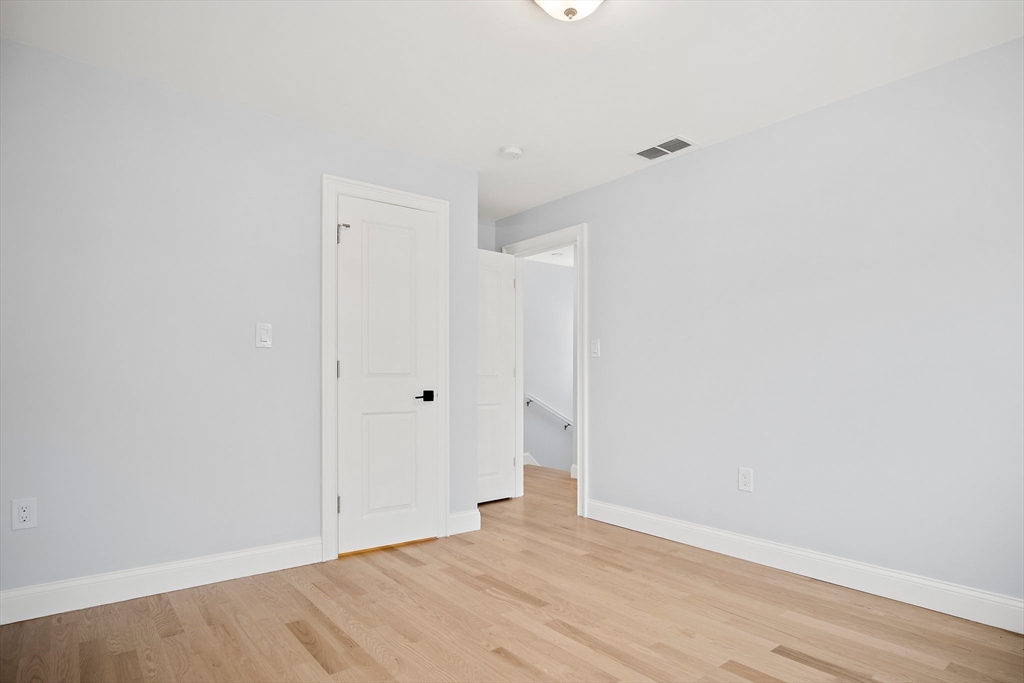 30 Arnold St # 30
