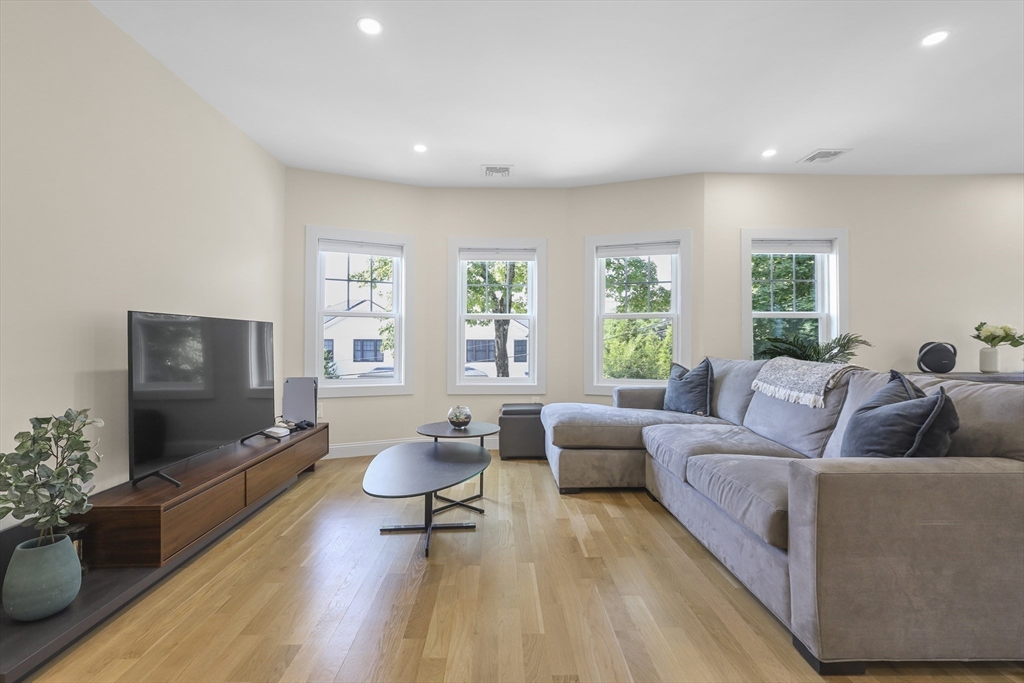 172 Elliot Street # 172