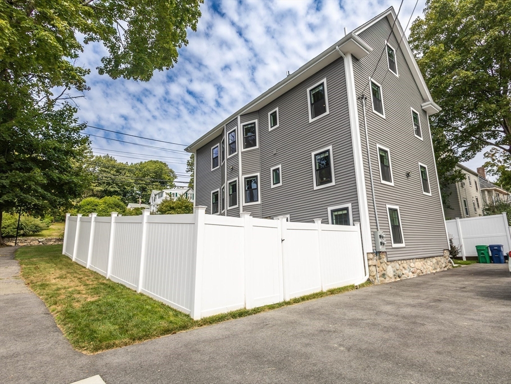 172 Elliot Street # 172