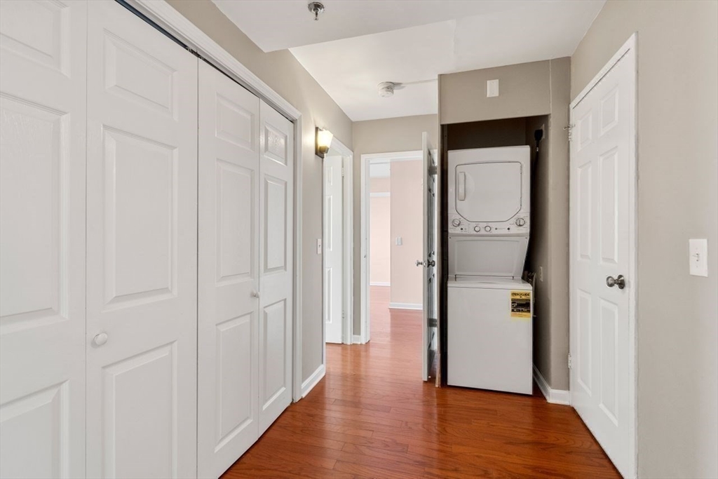 250 Hammond Pond Pkwy # 808N