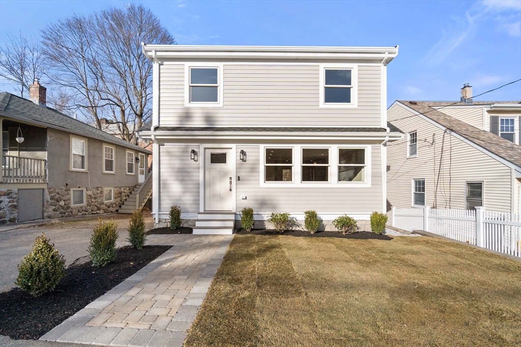 1133 Main St