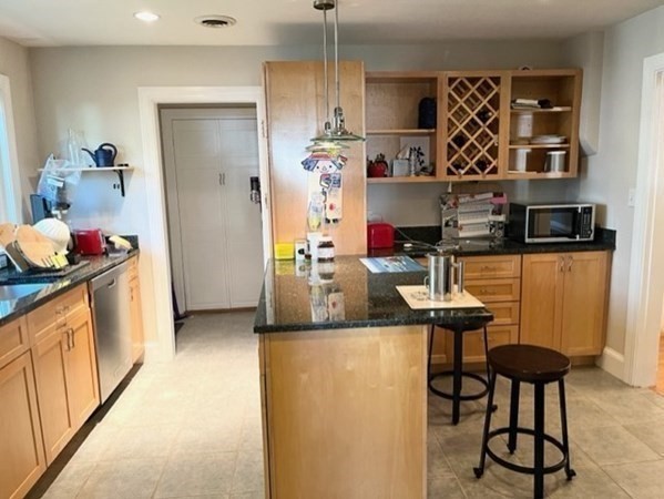 10 Duxbury Rd # 10