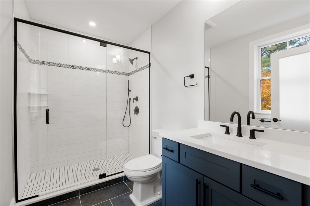 424 Newtonville Ave # 3 Unit: #3