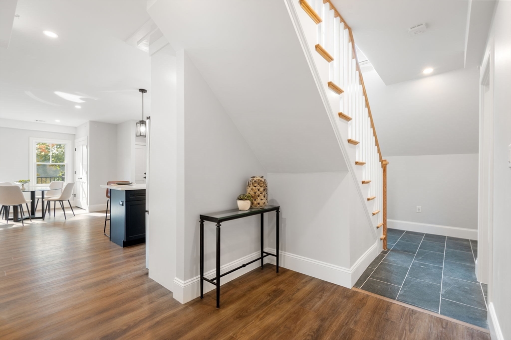 424 Newtonville Ave # 3 Unit: #3