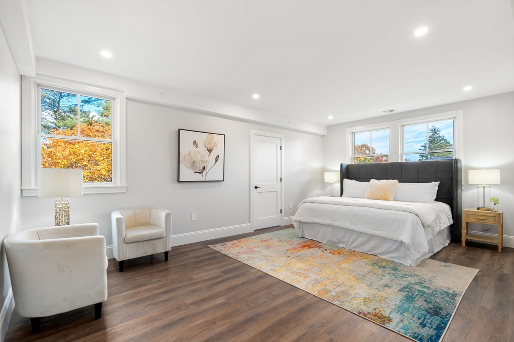 424 Newtonville Ave # 3 Unit: #3