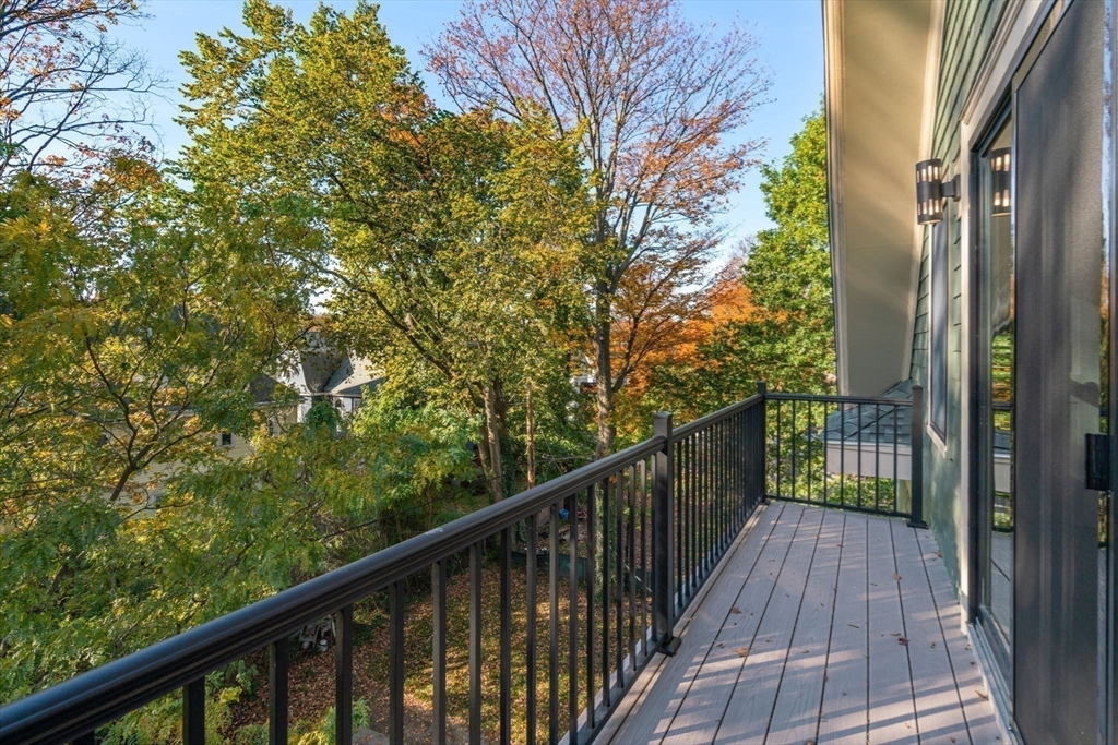 424 Newtonville Ave # 3 Unit: #3