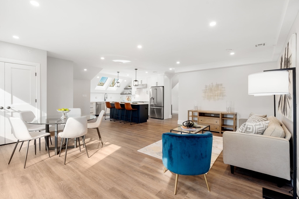 424 Newtonville Ave # 3 Unit: #3