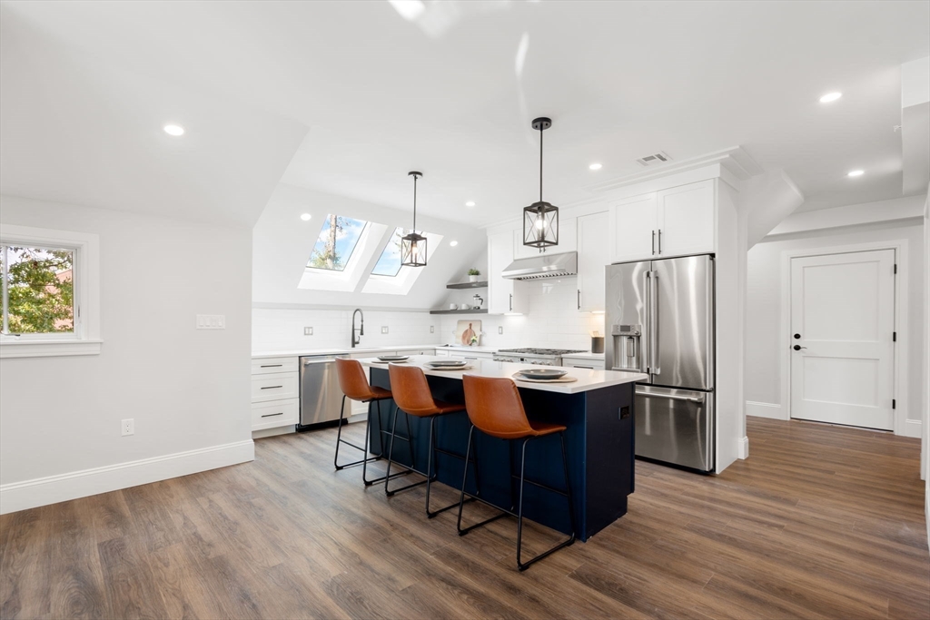 424 Newtonville Ave # 3 Unit: #3