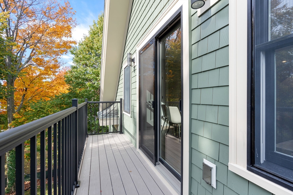 424 Newtonville Ave # 3 Unit: #3