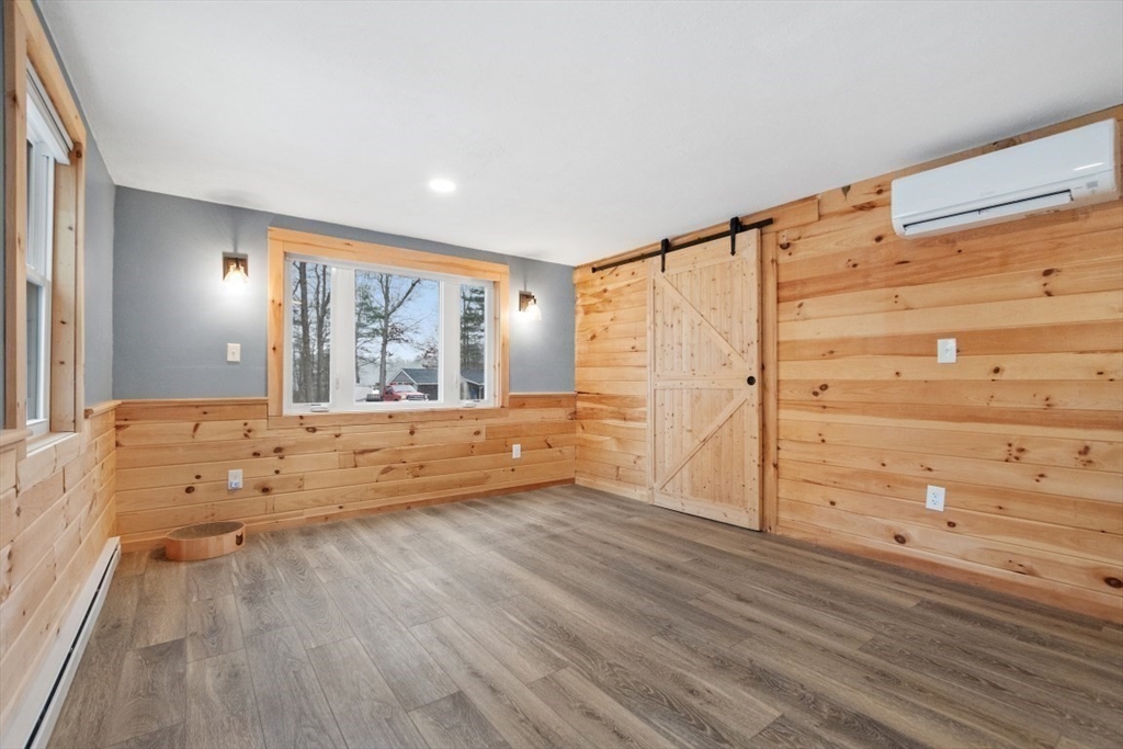 101 Freeman St
