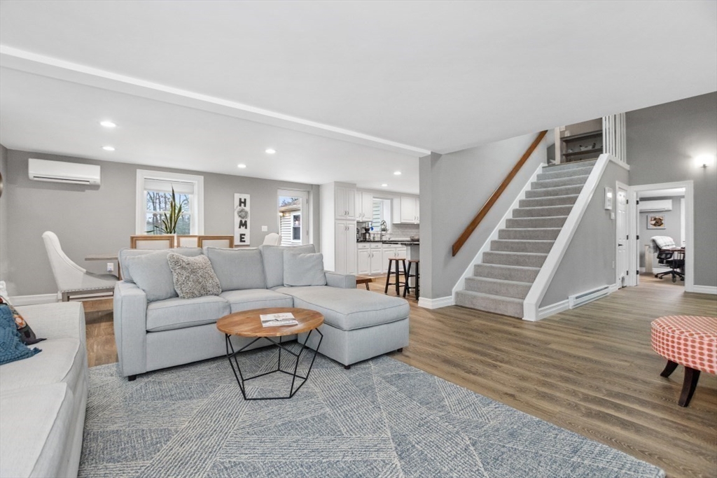 101 Freeman St