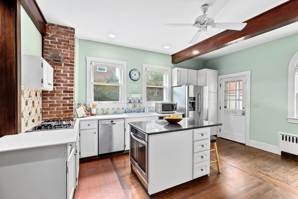 127 Commonwealth Ave