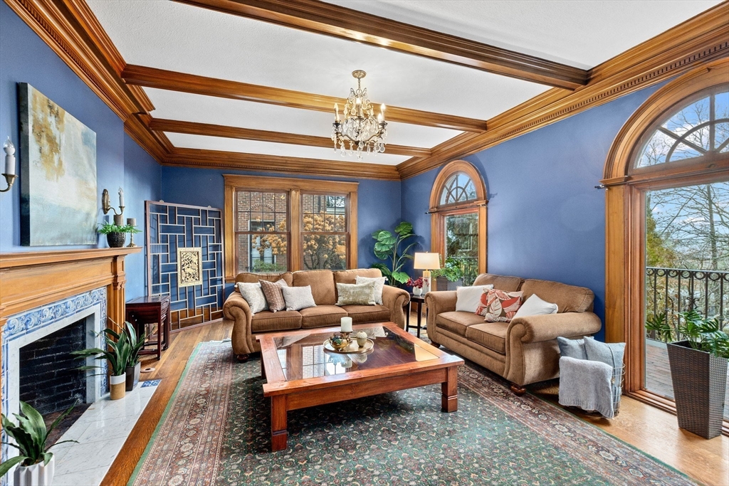 127 Commonwealth Ave