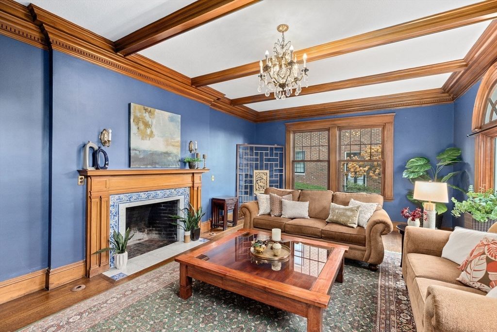 127 Commonwealth Ave