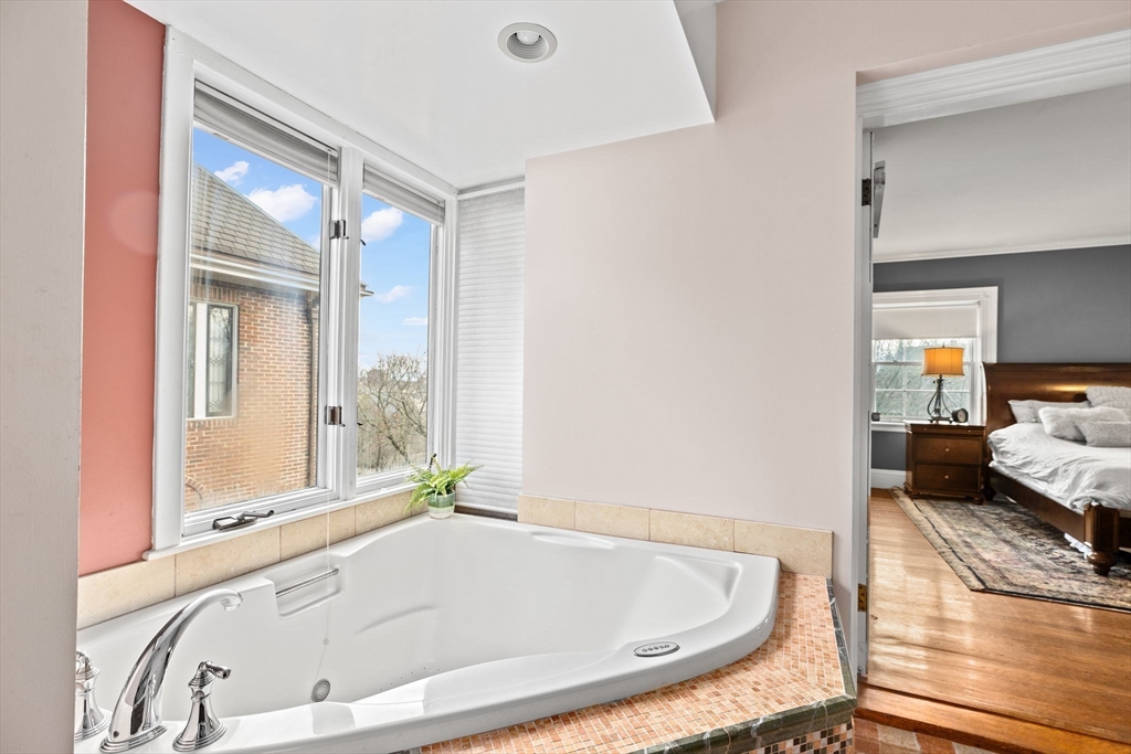 127 Commonwealth Ave