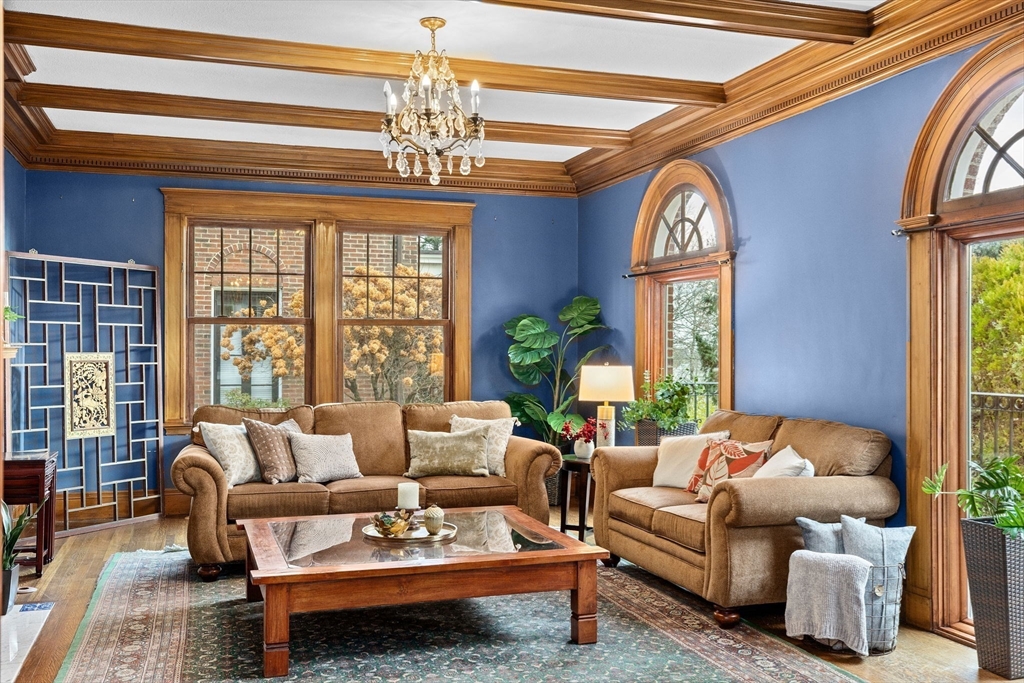 127 Commonwealth Ave