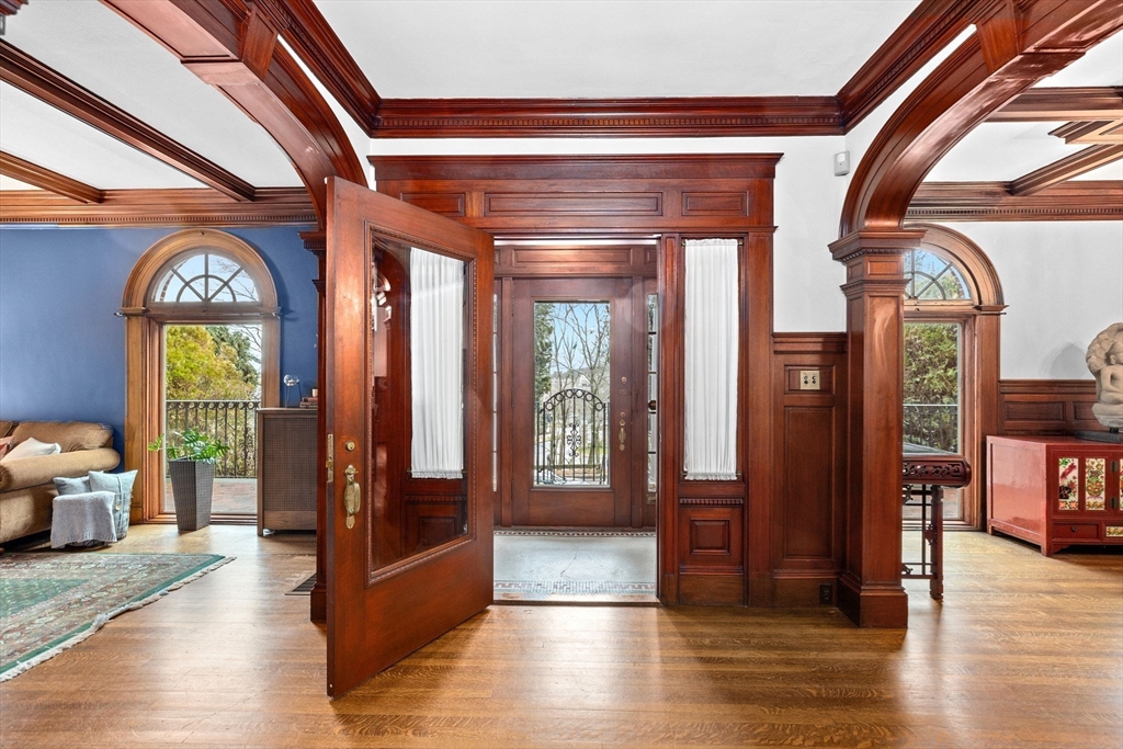 127 Commonwealth Ave