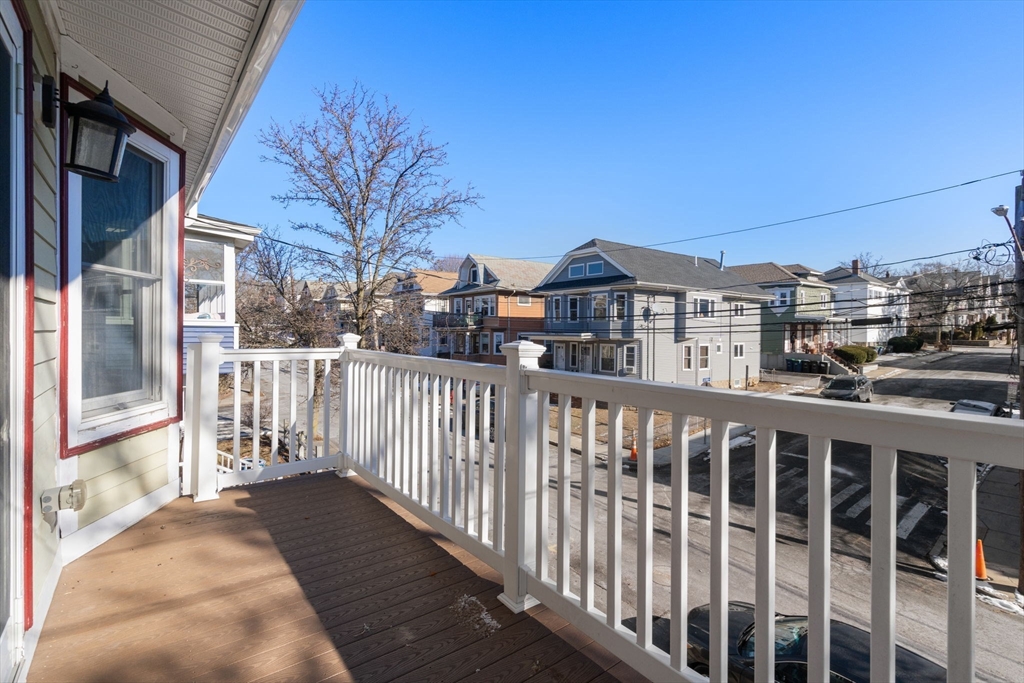 125 W Adams St # 125