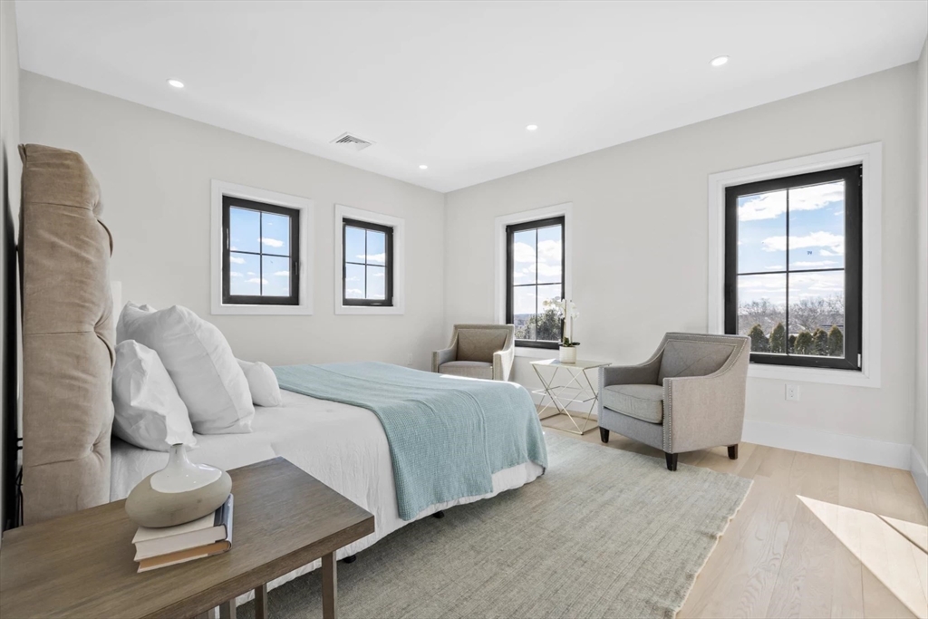 38 Maplewood St # 38