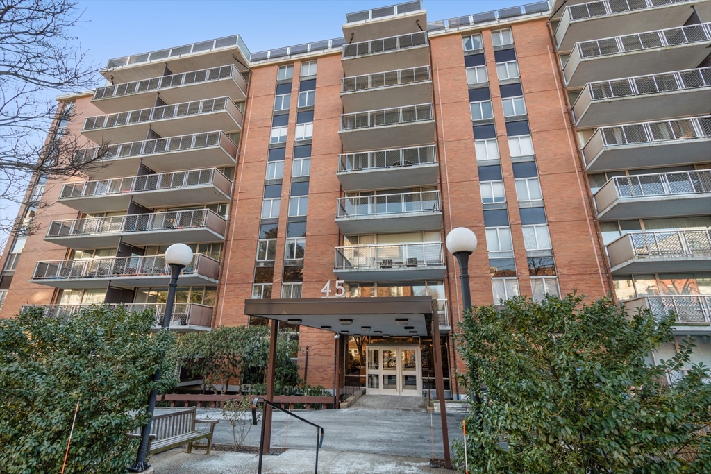 45 Longwood Ave # 512