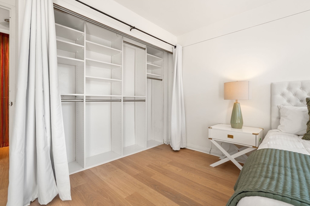 45 Longwood Ave # 512