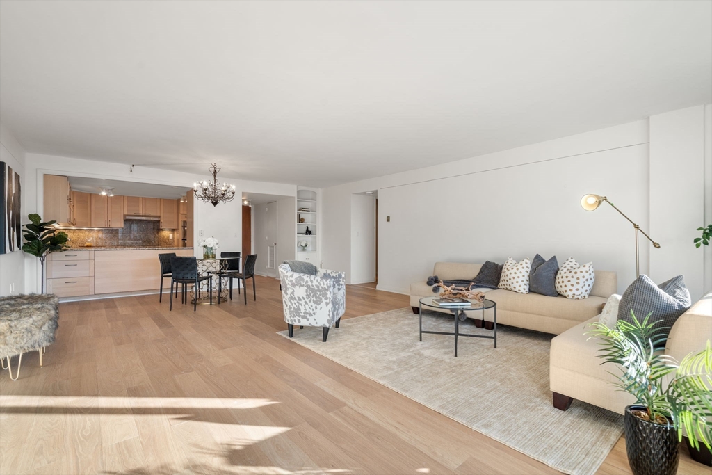 45 Longwood Ave # 512