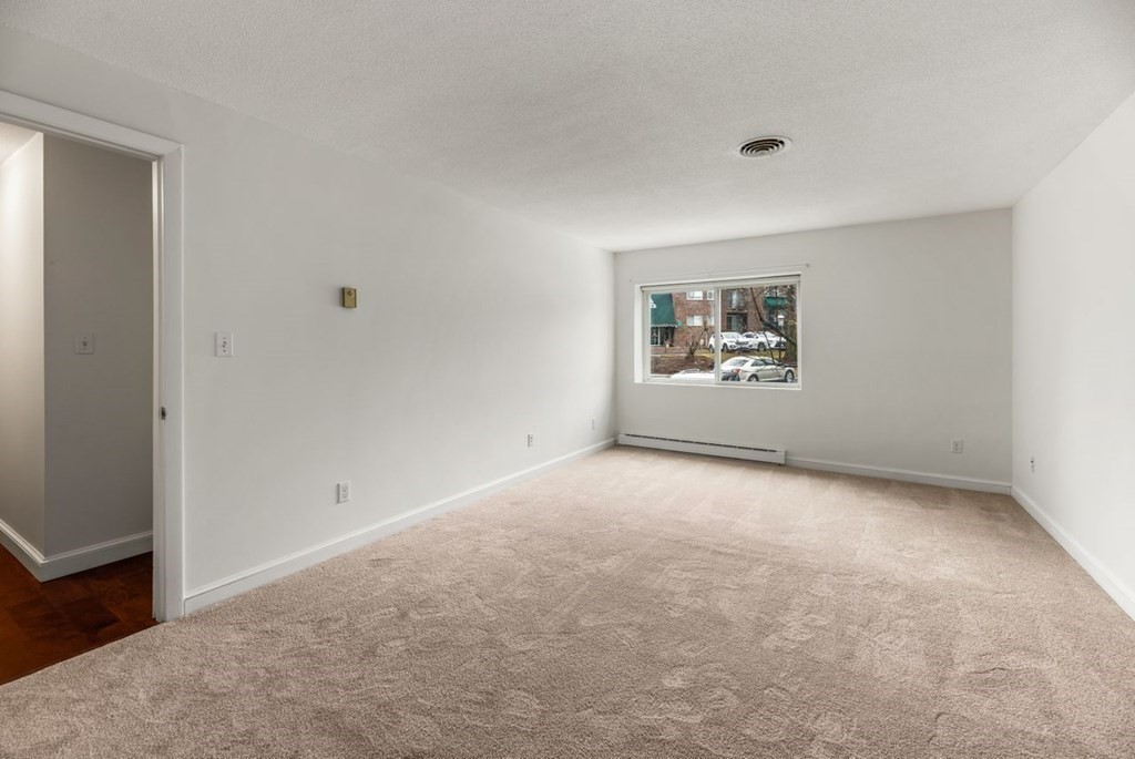 1212 Greendale Ave # 319