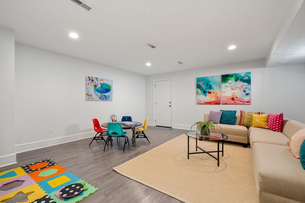 42 Richardson St # 42