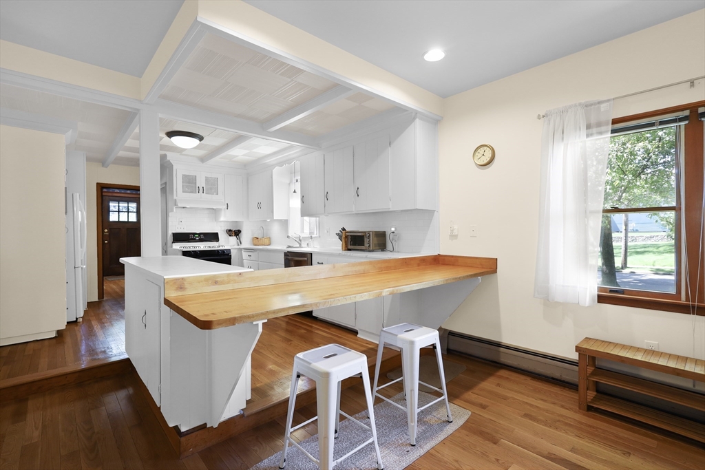 214 Adams Ave