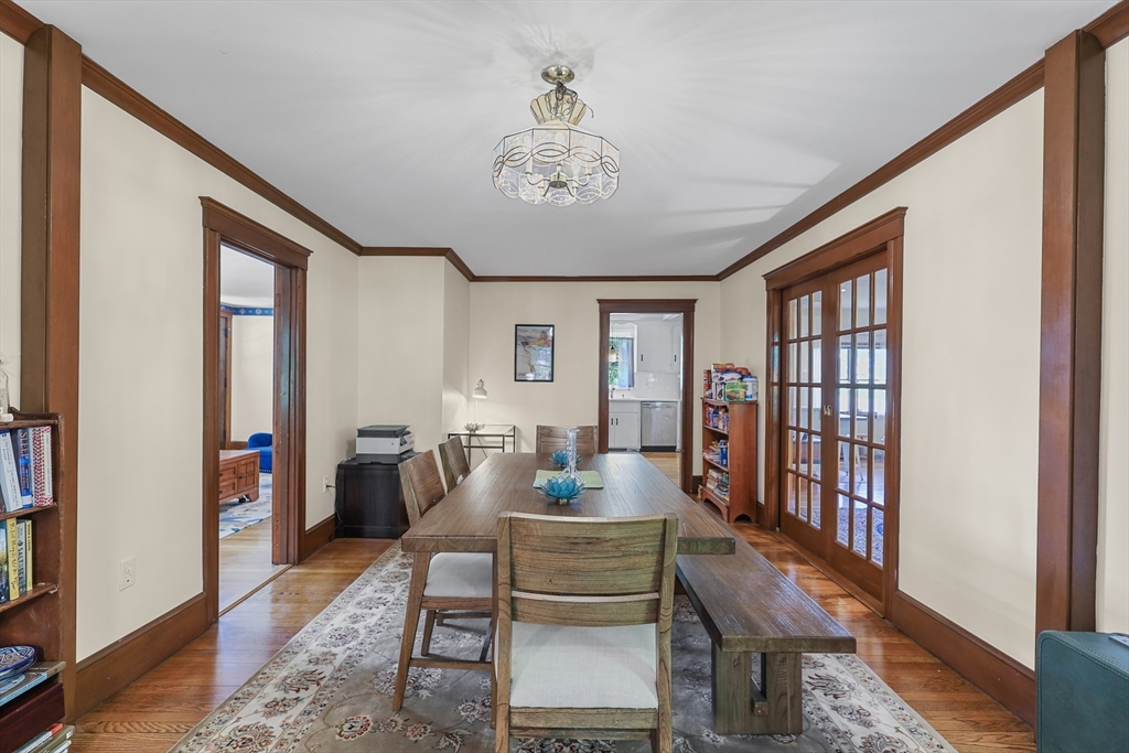 214 Adams Ave
