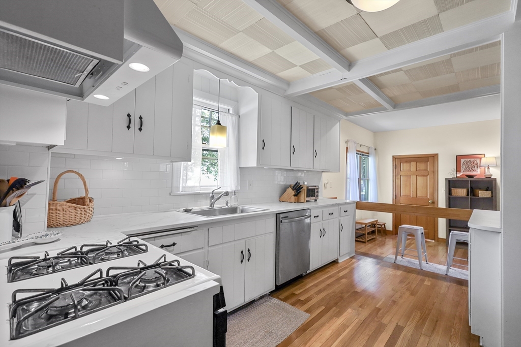 214 Adams Ave