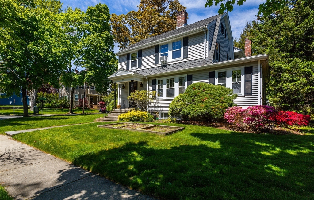 214 Adams Ave