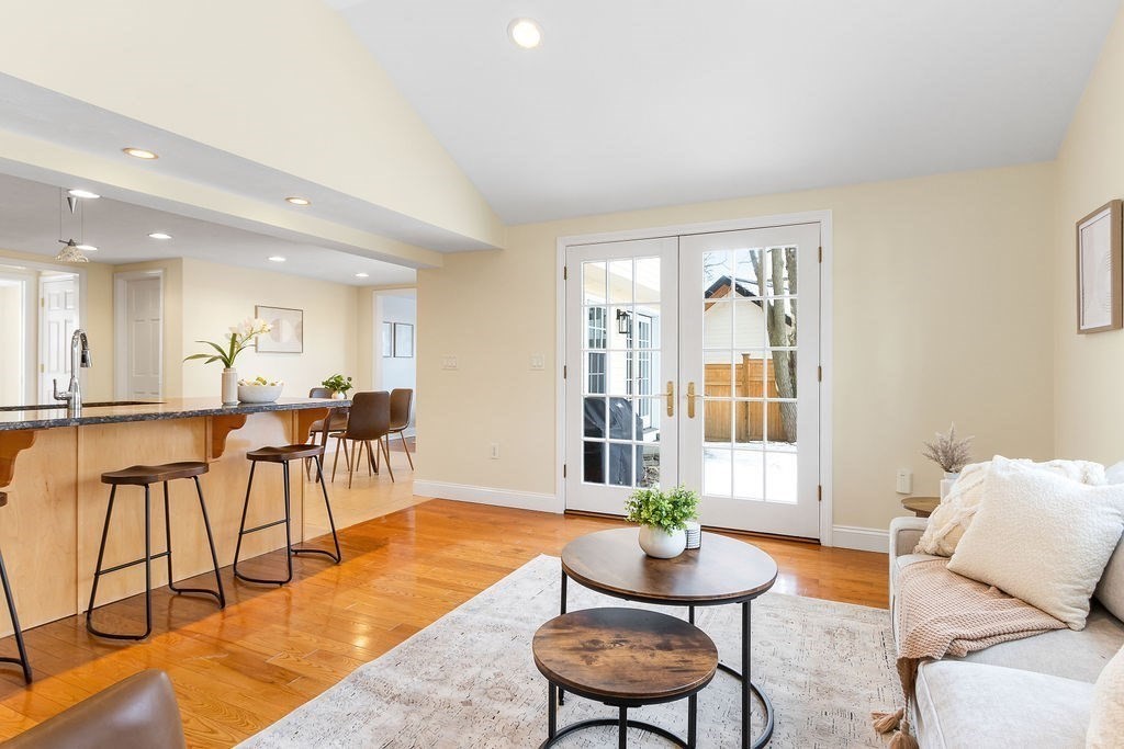 67 Walnut Hill Rd