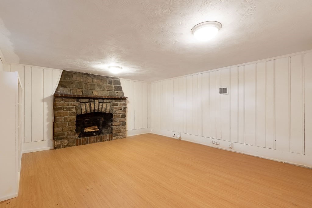 67 Walnut Hill Rd