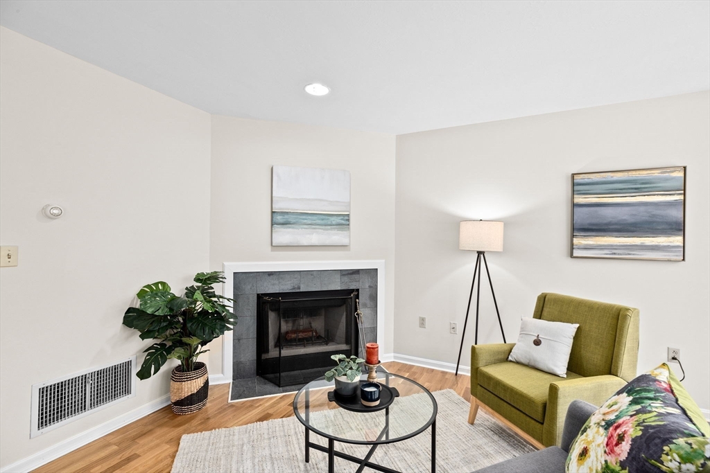 286 Sidney St # 286