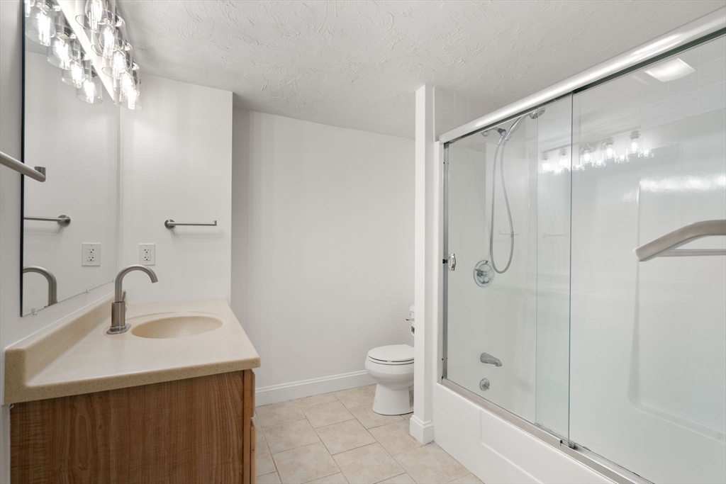 1500 Worcester Rd # 218